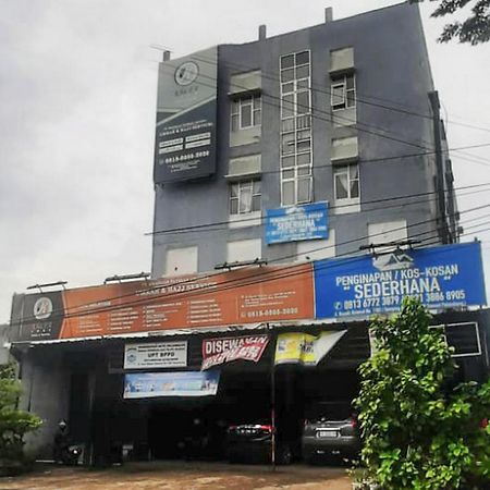 Hotel Reddoorz Syariah At Penginapan Sederhana Palembang Exterior foto